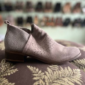 TOMS beige tan ankle zip laser cut suede booties